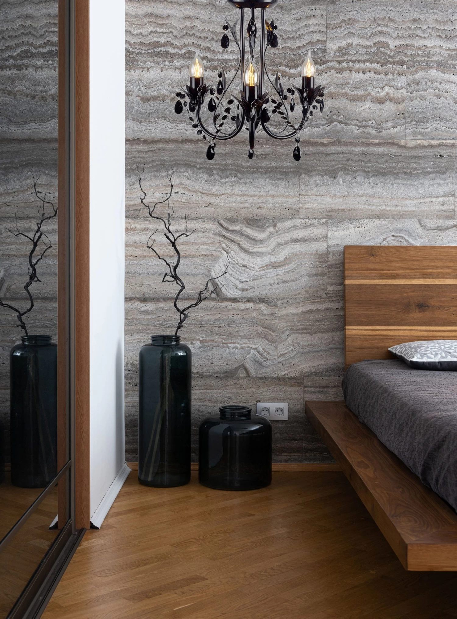 Harmony Leaf Chandelier 3 Light - Black - Image 2