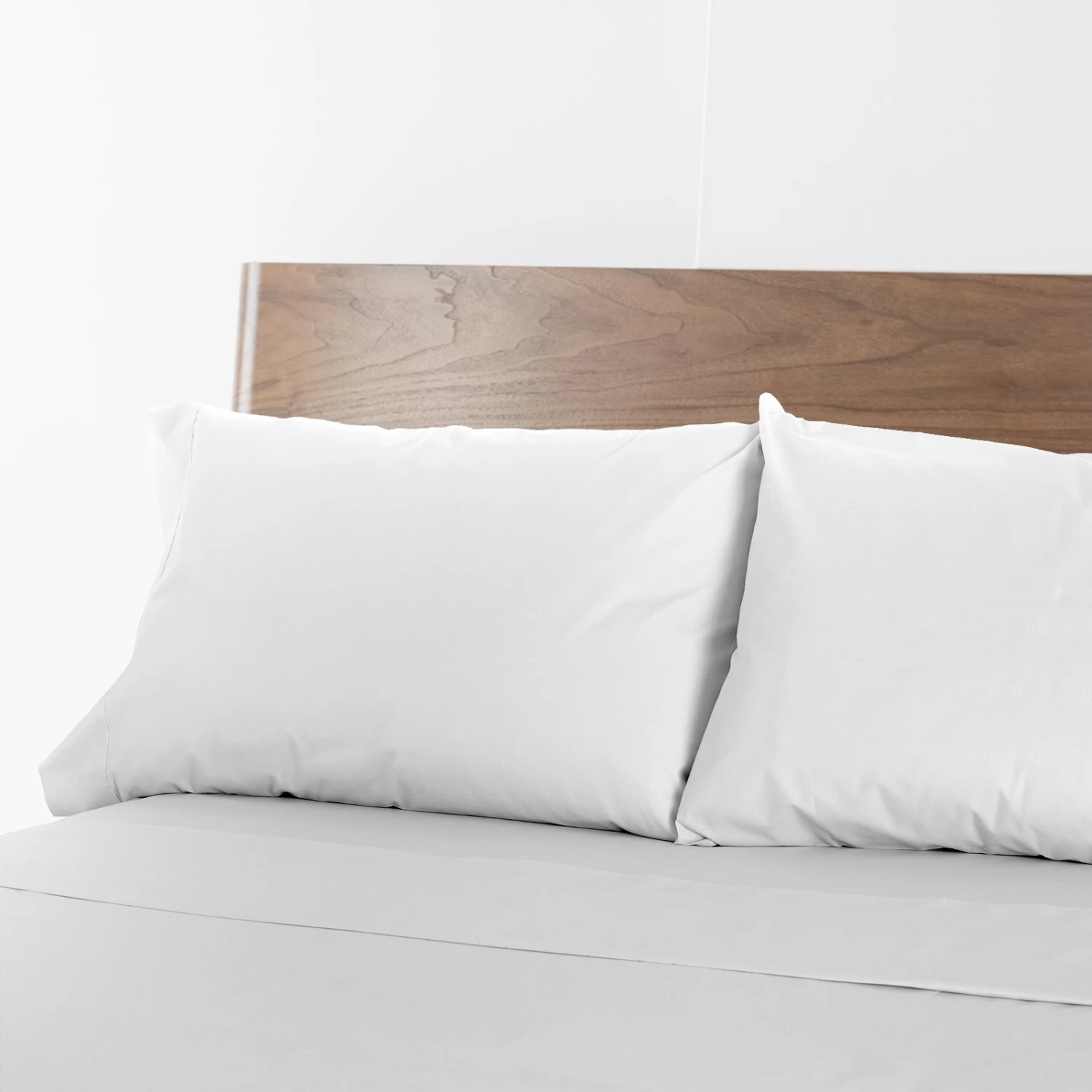 Renee Taylor 1500 Thread Count Pure Soft Cotton Blend Flat & Fitted Sheet Set - Image 3