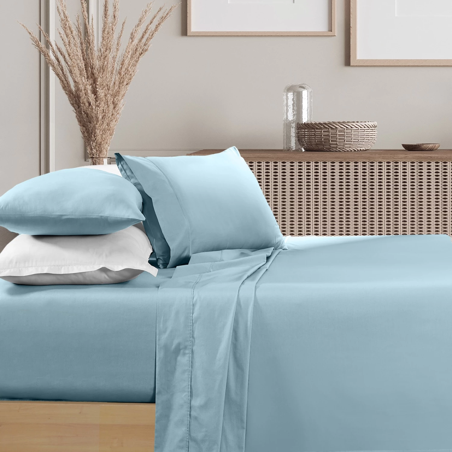 Renee Taylor 1500 Thread Count Pure Soft Cotton Blend Flat & Fitted Sheet Set - Image 9