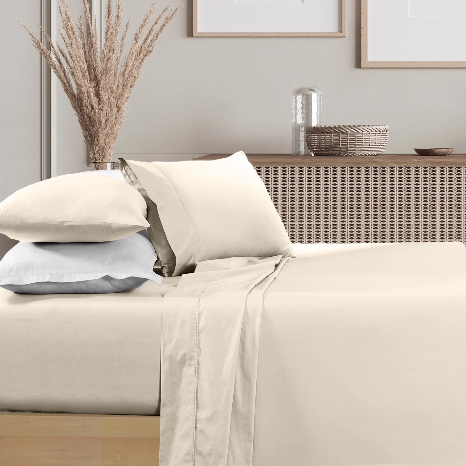 Renee Taylor 1500 Thread Count Pure Soft Cotton Blend Flat & Fitted Sheet Set - Image 10